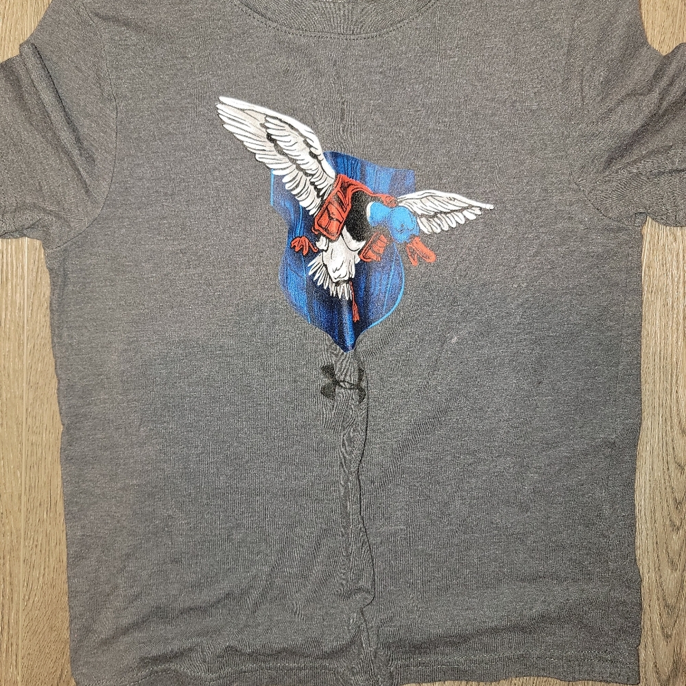 Under armour tshirt